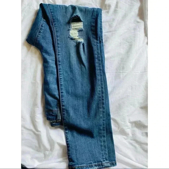 Universal Thread, high rise skinny jeans - Picture 3 of 5